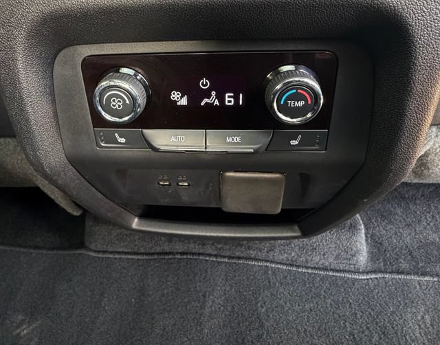 Used 2024 Chevrolet Traverse RS AWD/4WD image 42