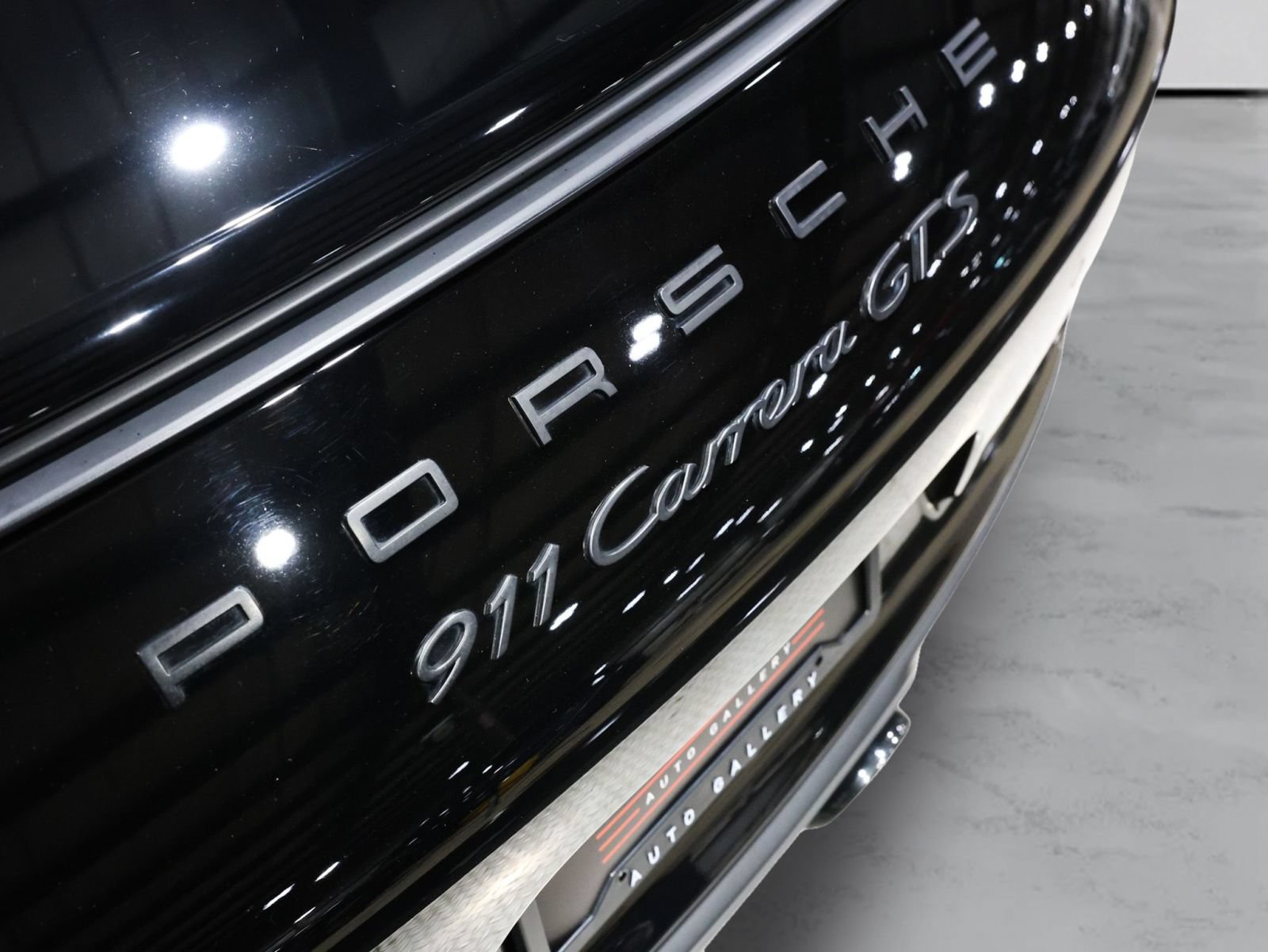 Used 2017 Porsche 911 Carrera GTS RWD image 17