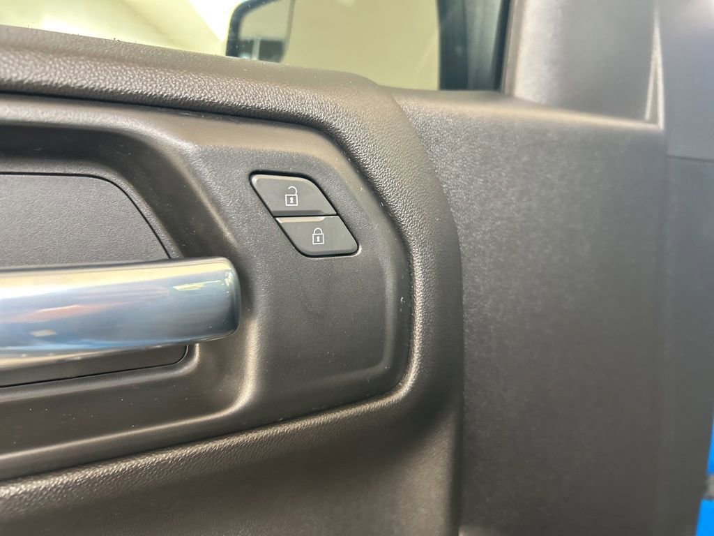 Used 2022 Chevrolet Silverado 1500 Custom Trail Boss image 37