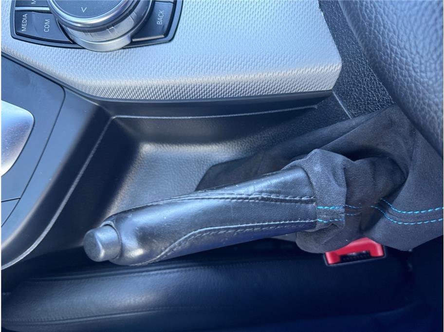 Used 2017 BMW M2 RWD image 23