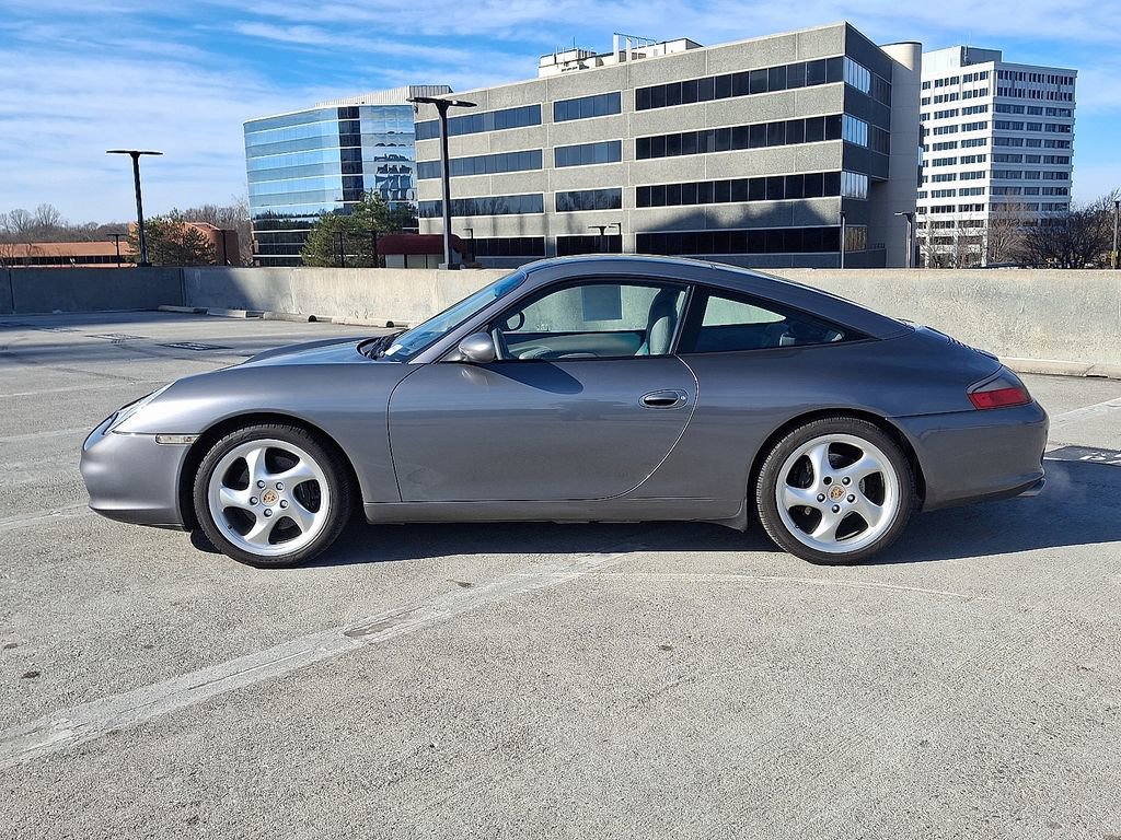 Used 2003 Porsche 911 Targa image 2