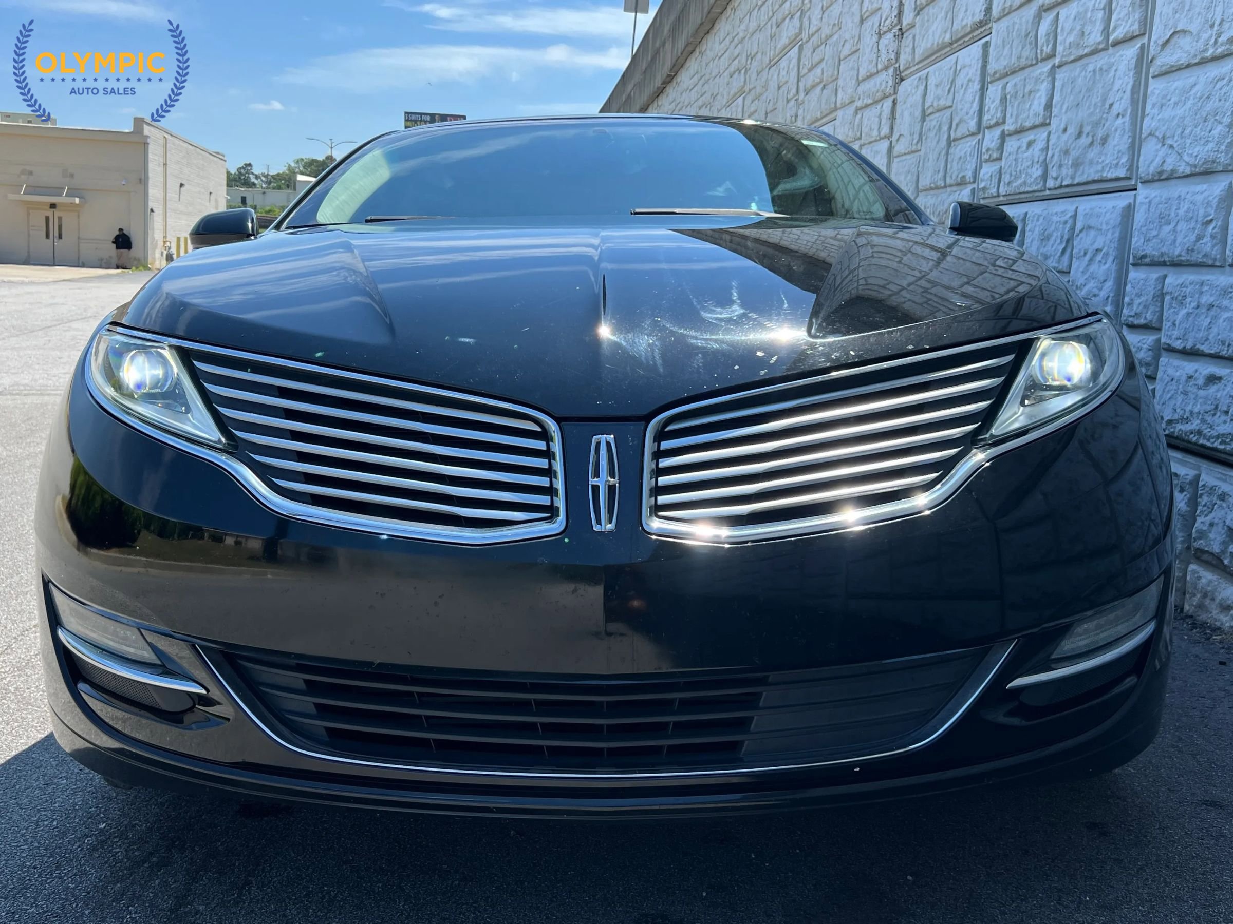 Used 2016 Lincoln MKZ w/ Equipment Group 200A Select FWD image 13