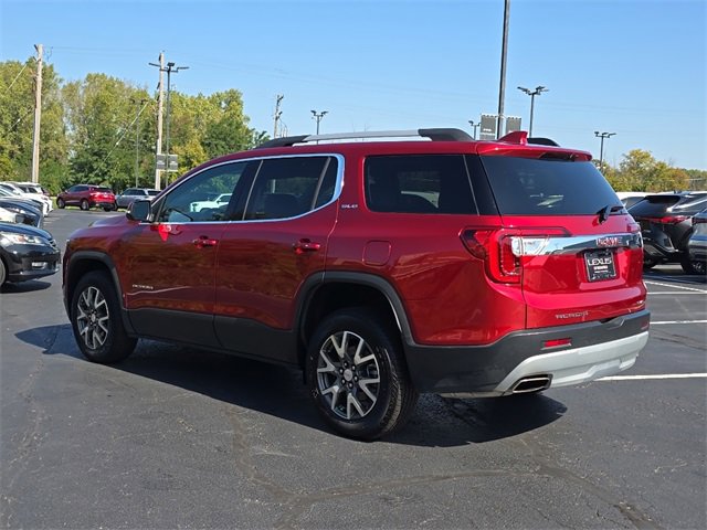 Used 2023 GMC Acadia SLE w/ Driver Convenience Package image 5
