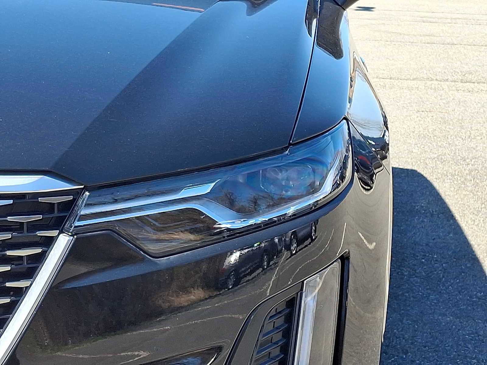 Used 2025 Cadillac XT6 Luxury image 9