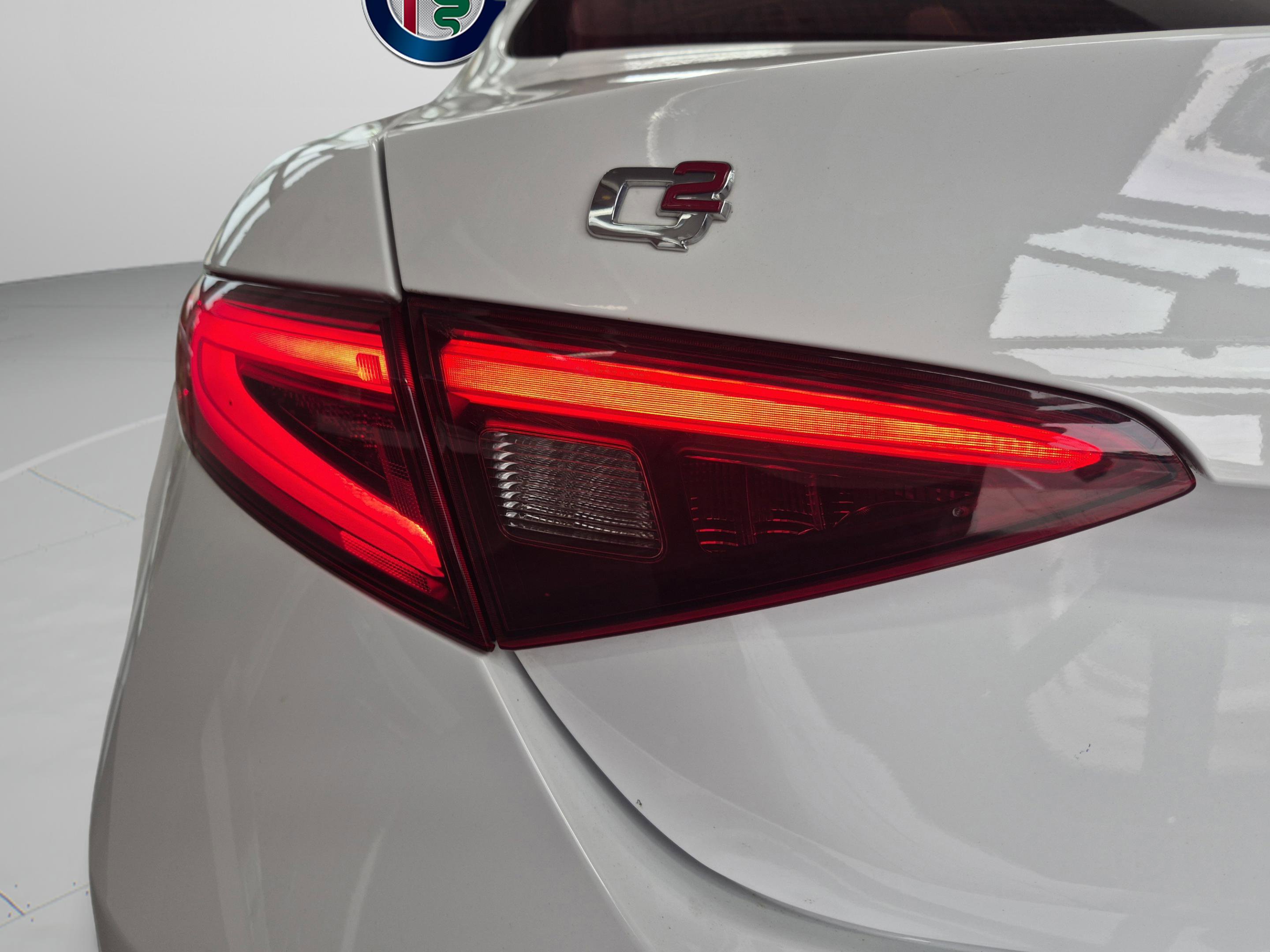 Used 2023 Alfa Romeo Giulia Veloce RWD image 67