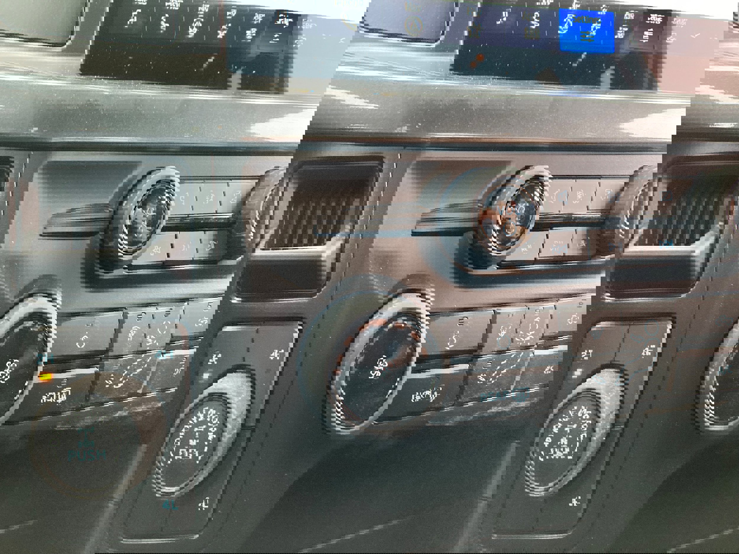 Certified 2024 Ford F150 STX image 19