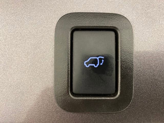 Used 2019 Toyota Highlander SE image 35