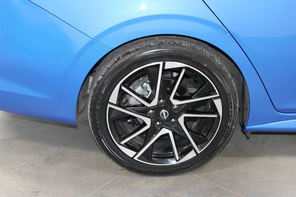 Used 2025 Nissan Sentra SR FWD image 47