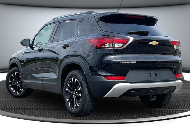 Used 2022 Chevrolet TrailBlazer LT FWD image 4