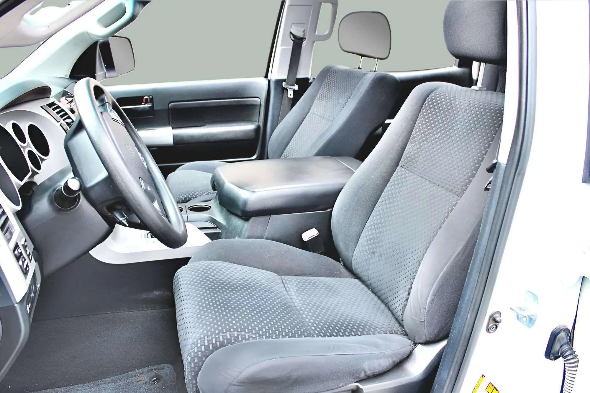 Used 2013 Toyota Tundra SR5 AWD/4WD image 36