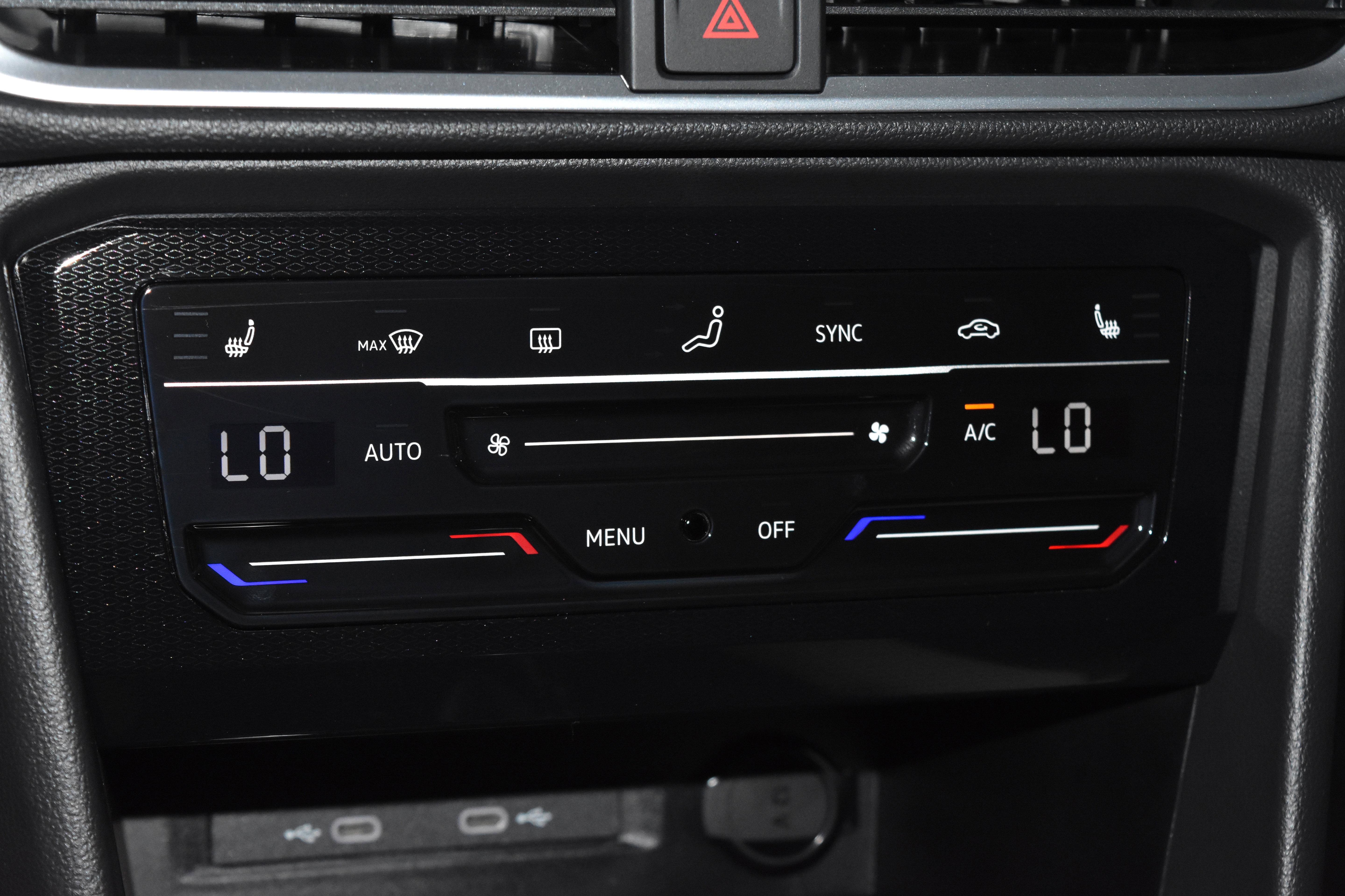 New 2025 Volkswagen Taos SE image 10