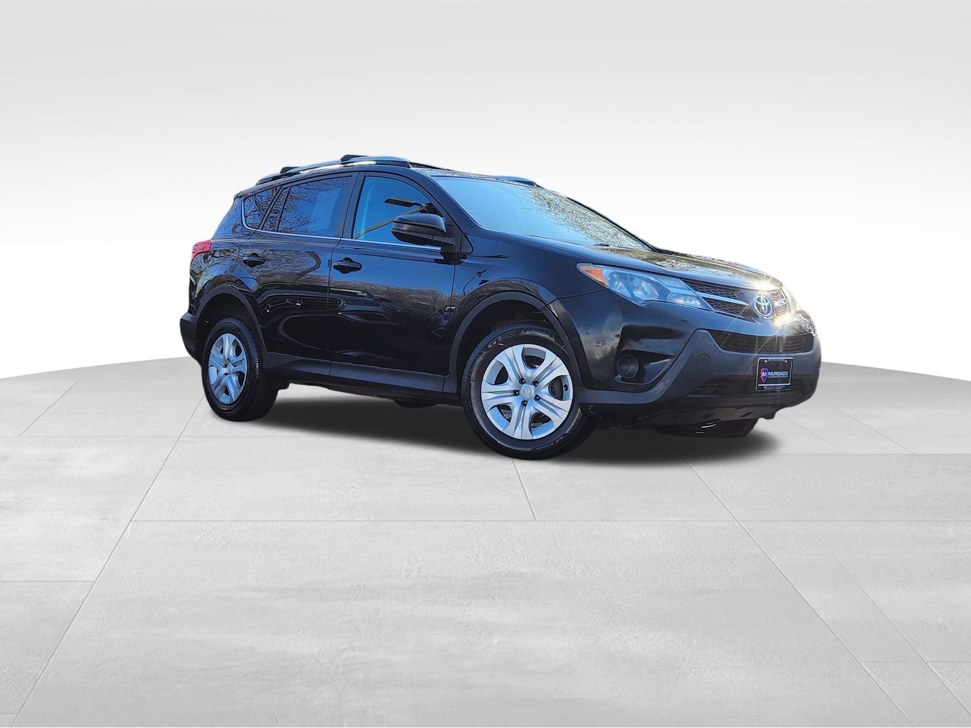 Used 2015 Toyota RAV4 LE image 1