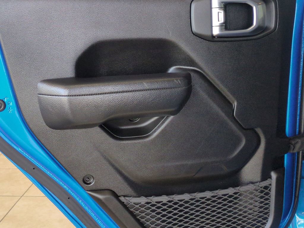 Used 2025 Jeep Wrangler Unlimited Rubicon image 29