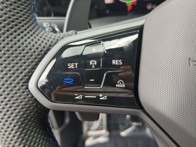 New 2026 Volkswagen Golf w/ Euro Style Package image 28