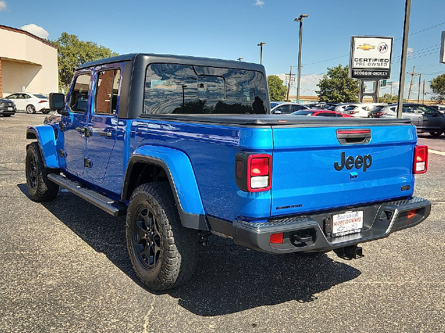 Used 2023 Jeep Gladiator Overland w/ Cold Weather Group AWD/4WD image 3