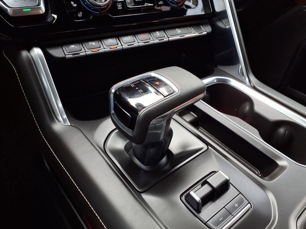 Used 2025 GMC Sierra 1500 Denali Ultimate image 18