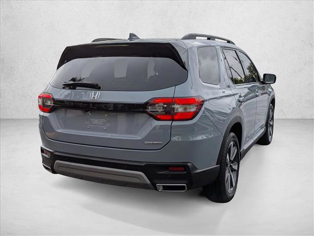Certified 2023 Honda Pilot Touring image 5