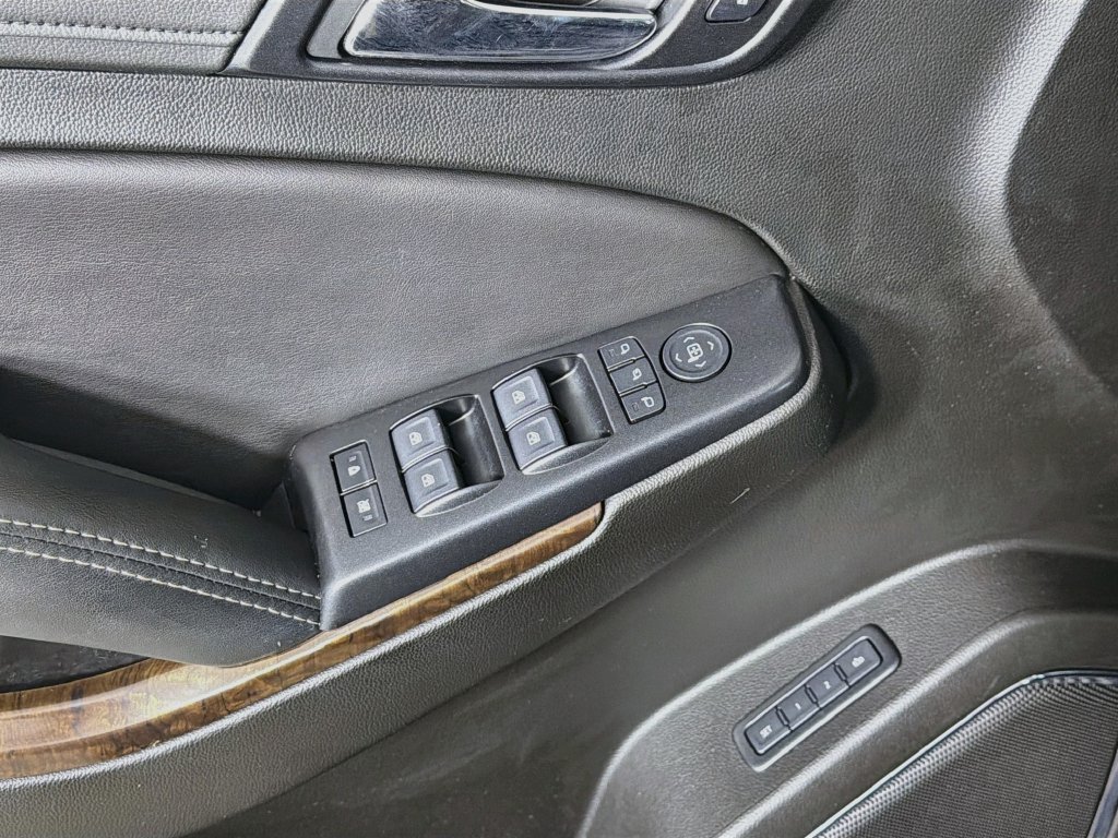 Used 2019 Chevrolet Tahoe LT AWD/4WD image 18