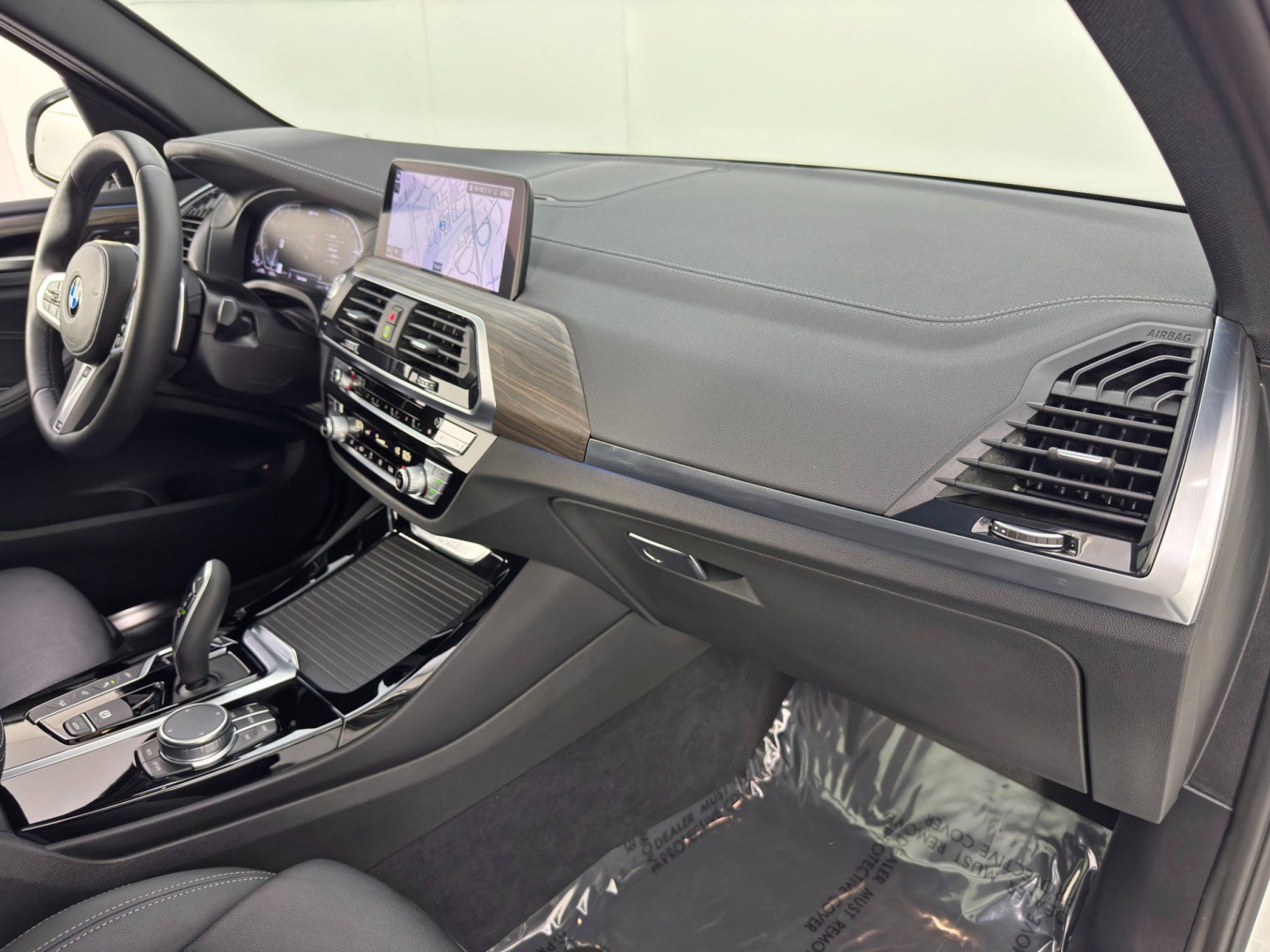 Used 2021 BMW X3 xDrive30e w/ Executive Package image 14