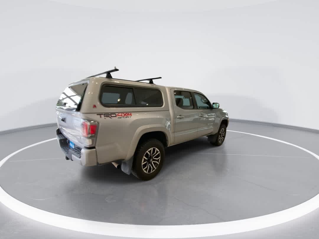 Used 2020 Toyota Tacoma TRD Sport w/ Technology Package AWD/4WD image 8