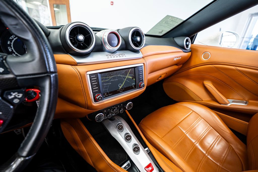 Used 2016 Ferrari California T image 50