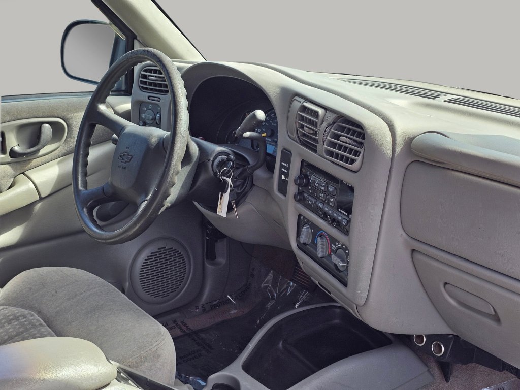 Used 1999 Chevrolet S10 Pickup LS w/ Preferred Equipment Group image 24
