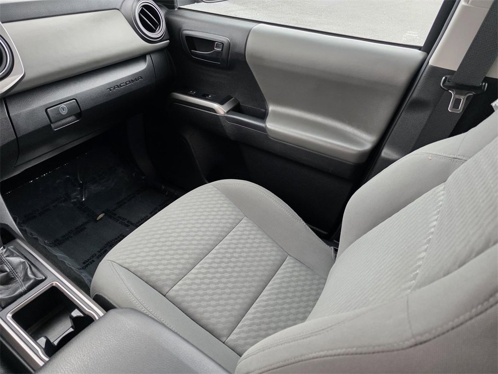 Used 2022 Toyota Tacoma SR5 image 27