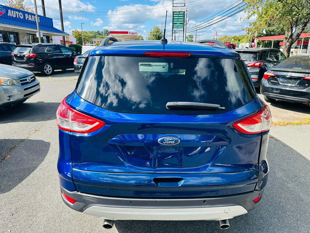 Used 2016 Ford Escape SE w/ SE Leather Comfort Package image 5