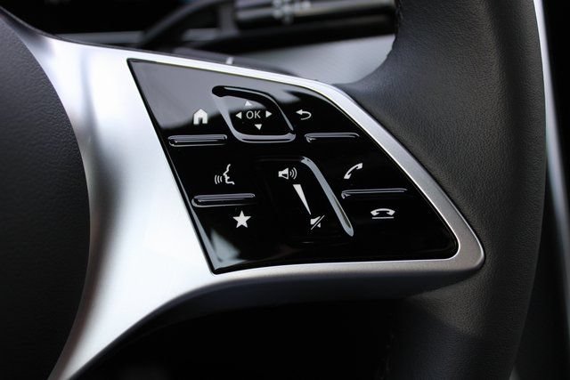 New 2025 Mercedes-Benz C 300 4MATIC Sedan image 19