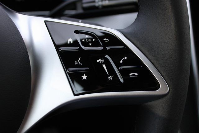 New 2025 Mercedes-Benz C 300 4MATIC Sedan image 19