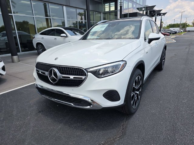 Certified 2025 Mercedes-Benz GLC 350e 4MATIC image 2