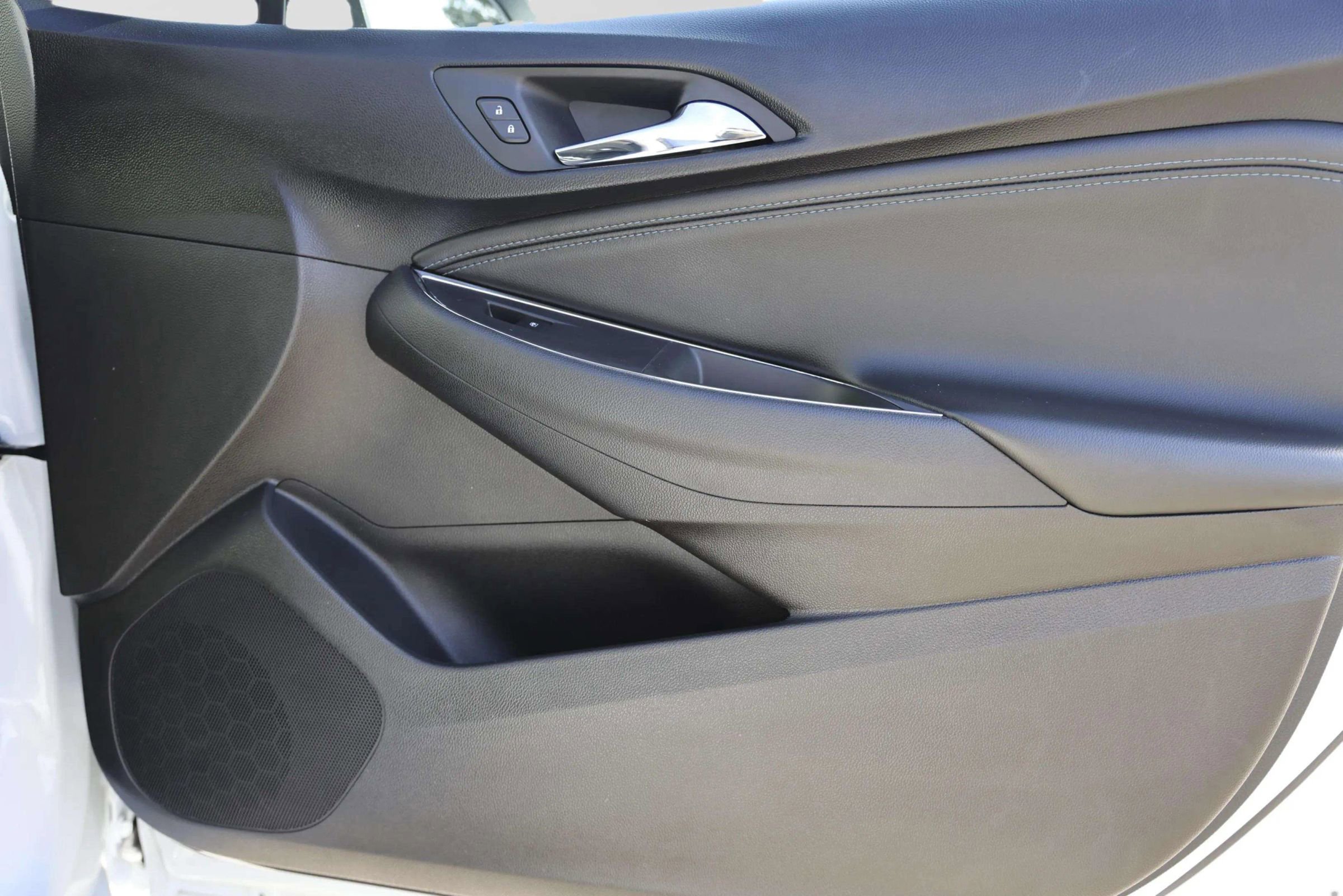 Used 2017 Chevrolet Cruze Premier image 33