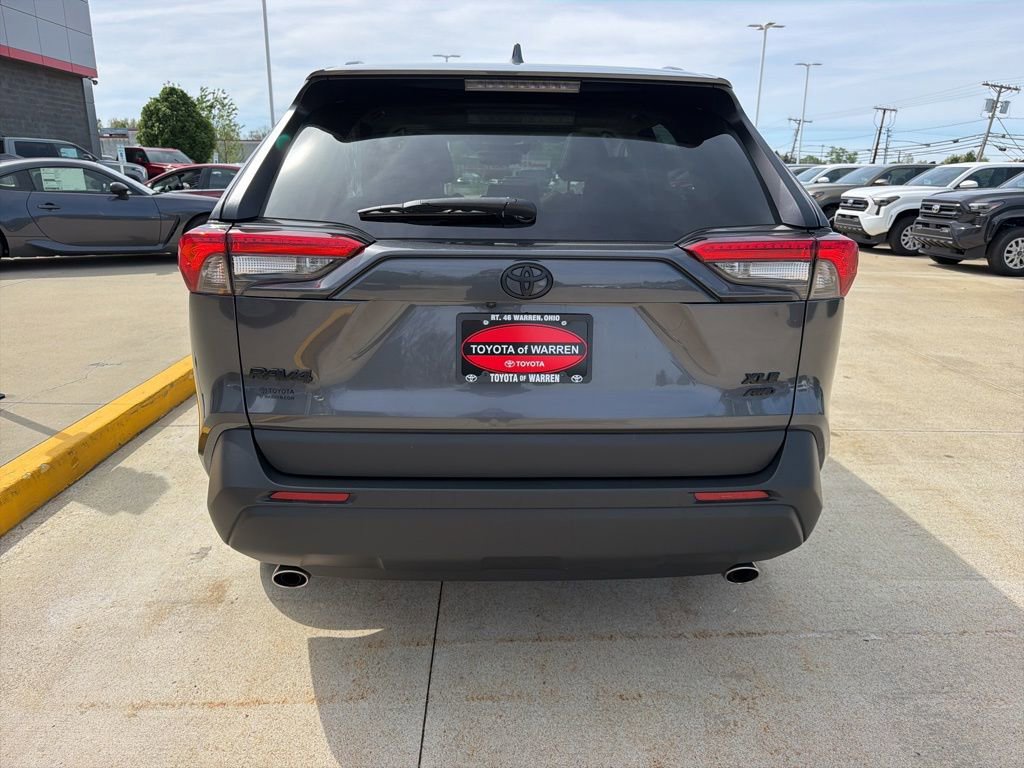 Used 2023 Toyota RAV4 XLE Premium AWD/4WD image 6