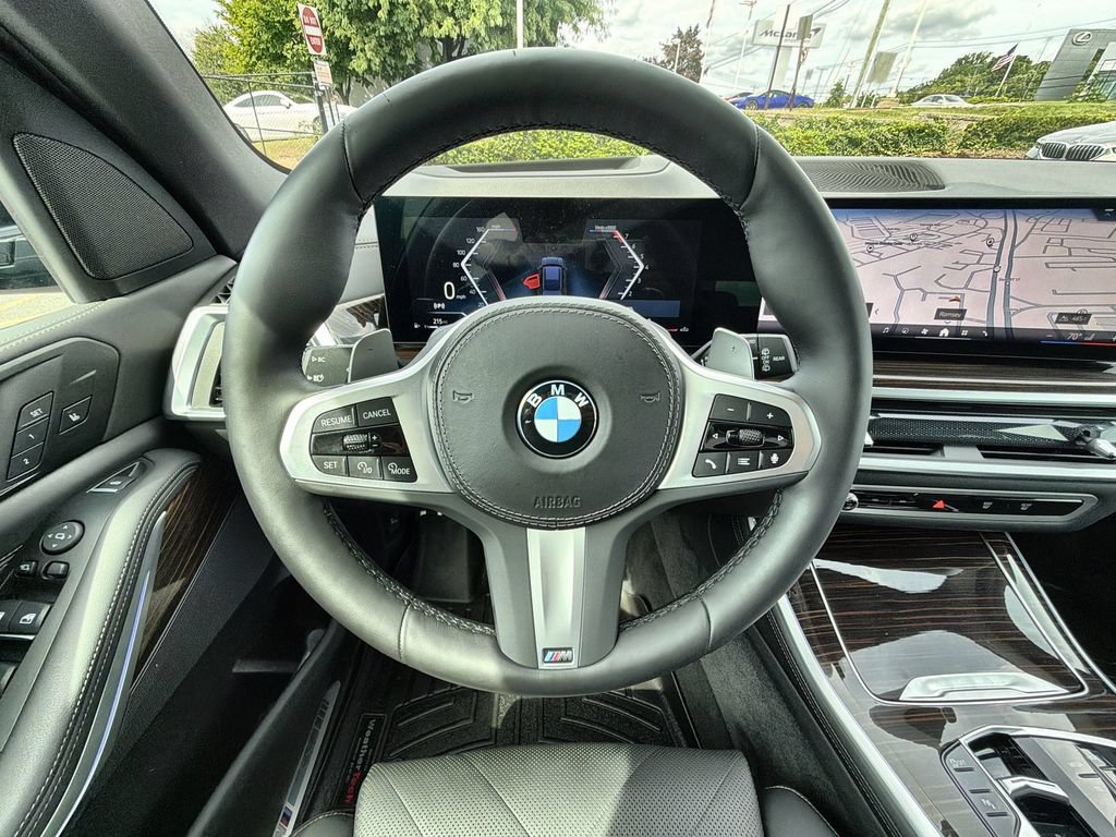 Used 2024 BMW X5 xDrive40i w/ M Sport Package AWD/4WD image 23
