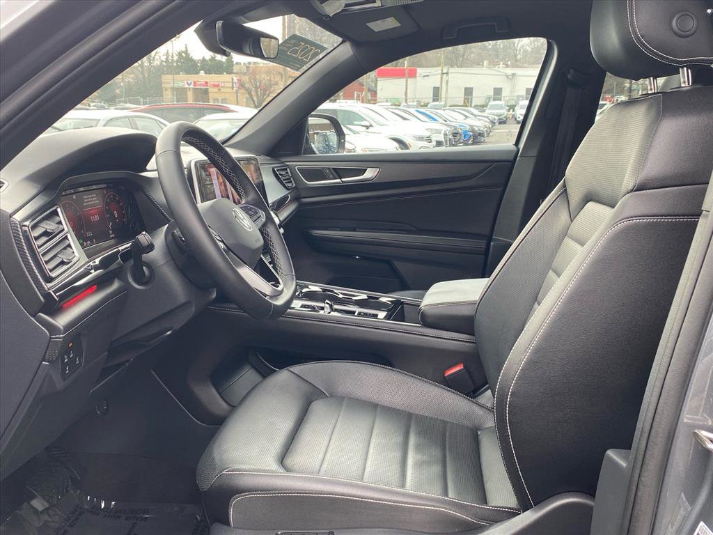 Certified 2025 Volkswagen Atlas Cross Sport SEL image 11