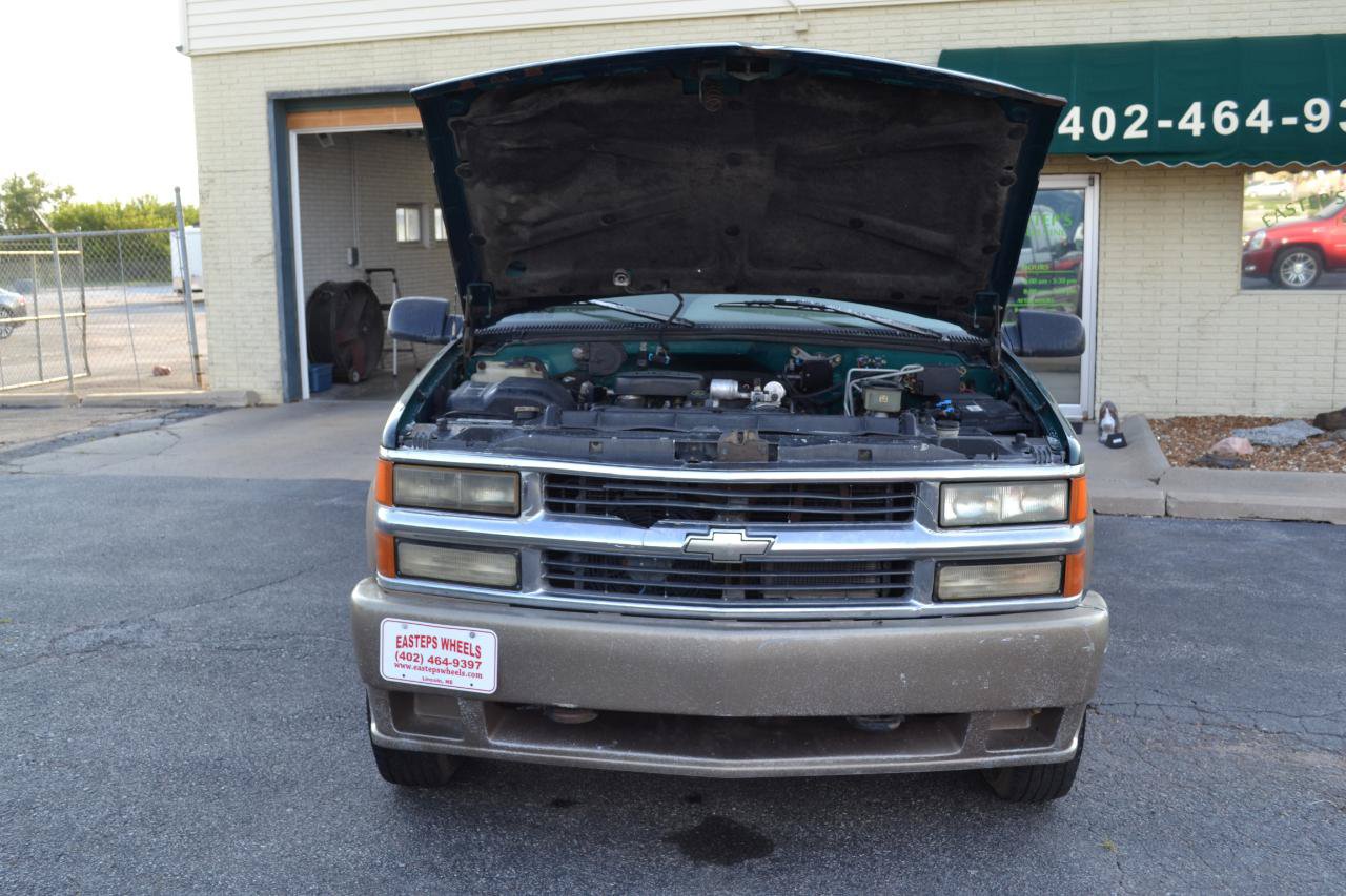 Used 1996 Chevrolet Silverado 3500 4x4 Extended Cab image 25