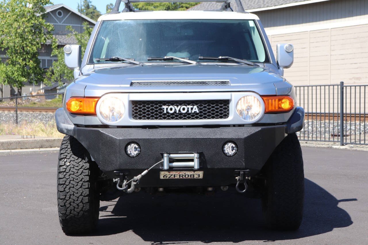 Used 2010 Toyota FJ Cruiser 4WD image 3