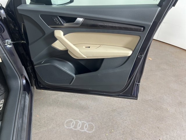 Used 2020 Audi Q5 2.0T Premium w/ Convenience Package image 11