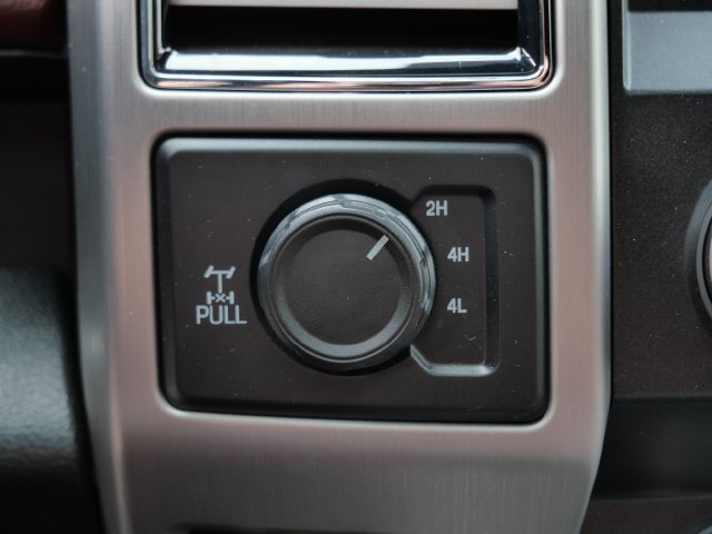 Used 2019 Ford F350 Platinum w/ Platinum Ultimate Package AWD/4WD image 22