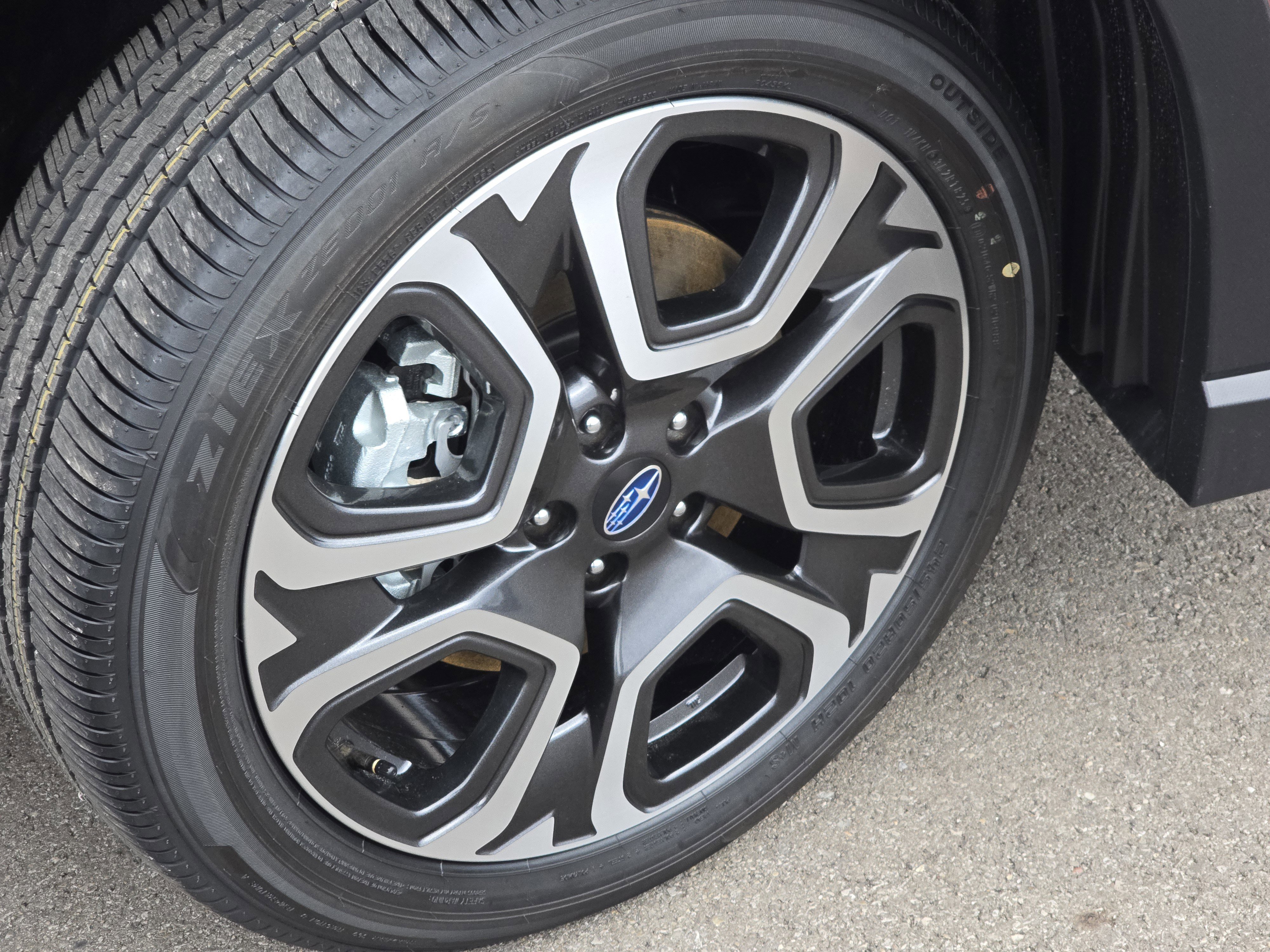 New 2026 Subaru Ascent Limited image 14