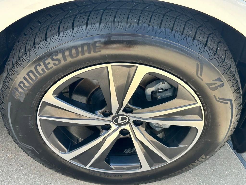 Used 2024 Lexus RX 350 FWD w/ Technology Package image 23