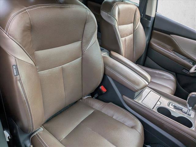 Used 2016 Nissan Murano Platinum w/ Platinum Technology Package FWD image 19