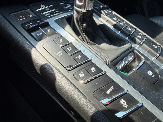 Used 2018 Porsche Macan S AWD/4WD image 26