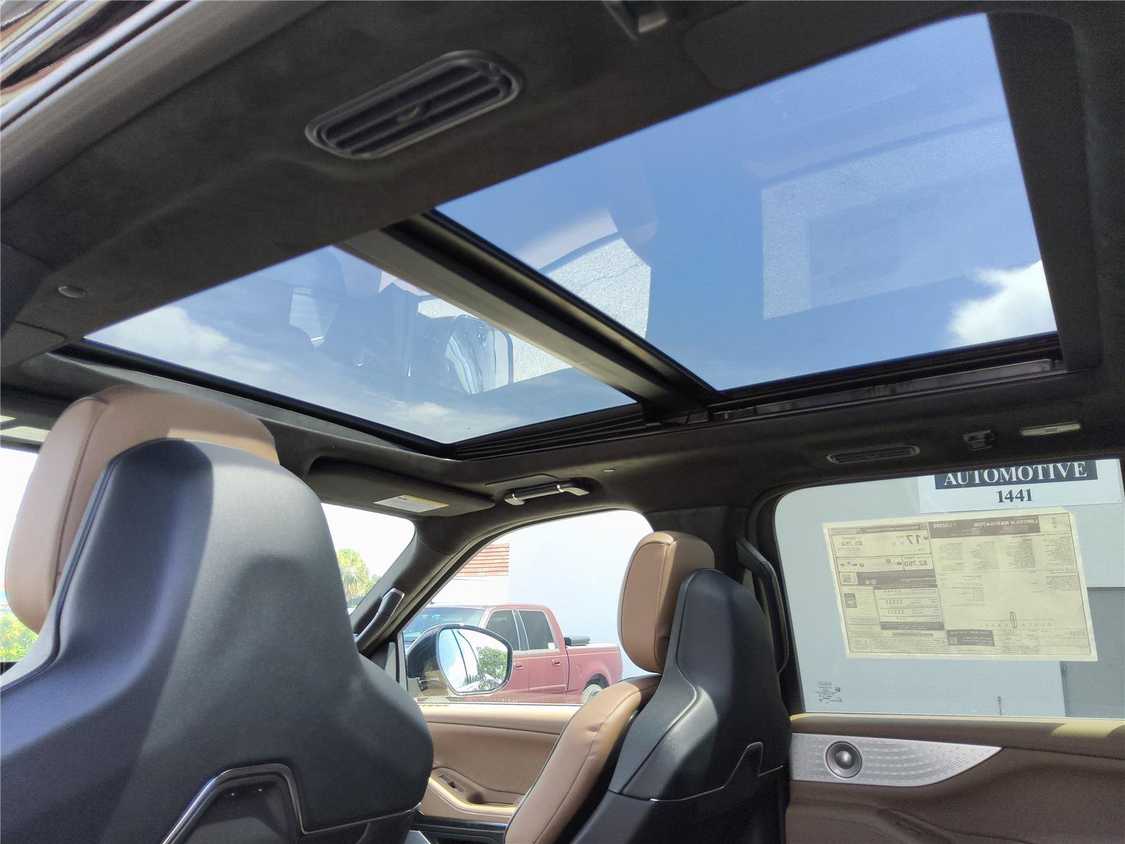 New 2027 Lincoln Navigator Black Label AWD/4WD image 24