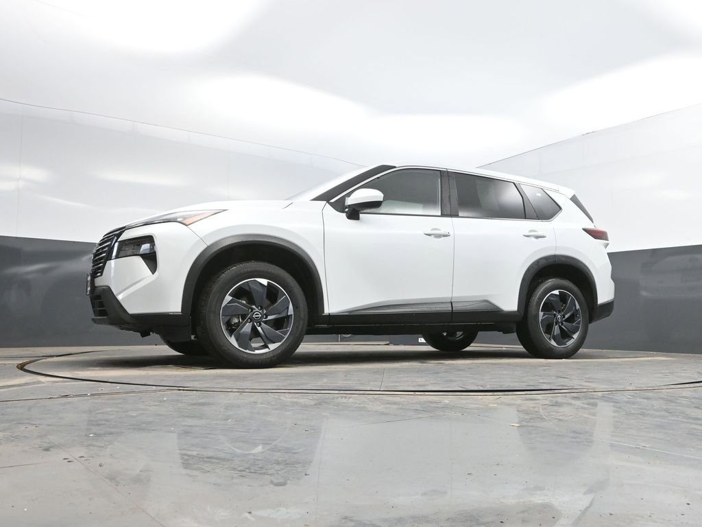 Used 2025 Nissan Rogue SV AWD/4WD image 34