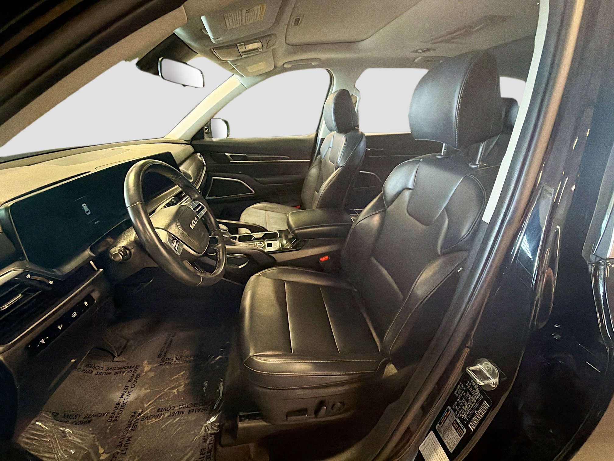 Used 2025 Kia Telluride S AWD/4WD image 13