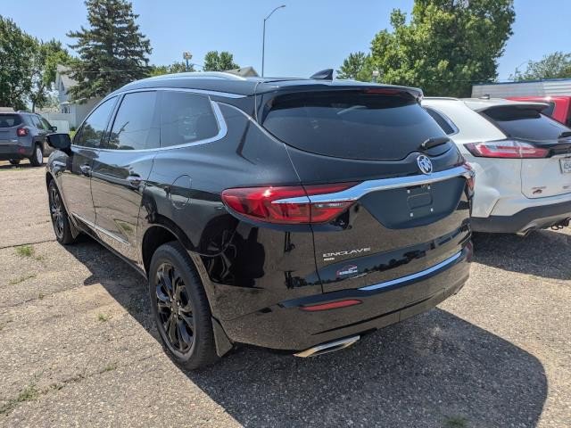 Used 2021 Buick Enclave Avenir image 4