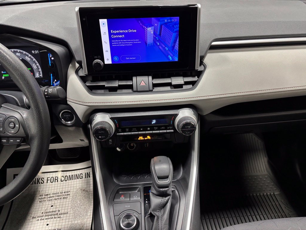 Used 2025 Toyota RAV4 XLE AWD/4WD image 25