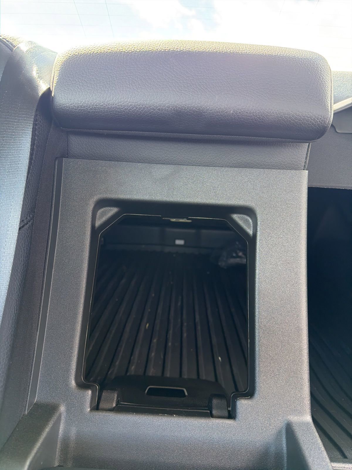 Certified 2025 Volvo S90 B6 Plus w/ Protection Package Premier image 86