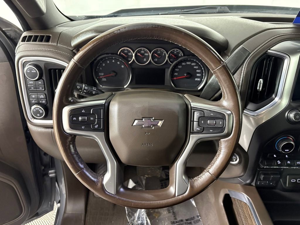 Used 2021 Chevrolet Silverado 1500 LT Trail Boss w/ Convenience Package II AWD/4WD image 16